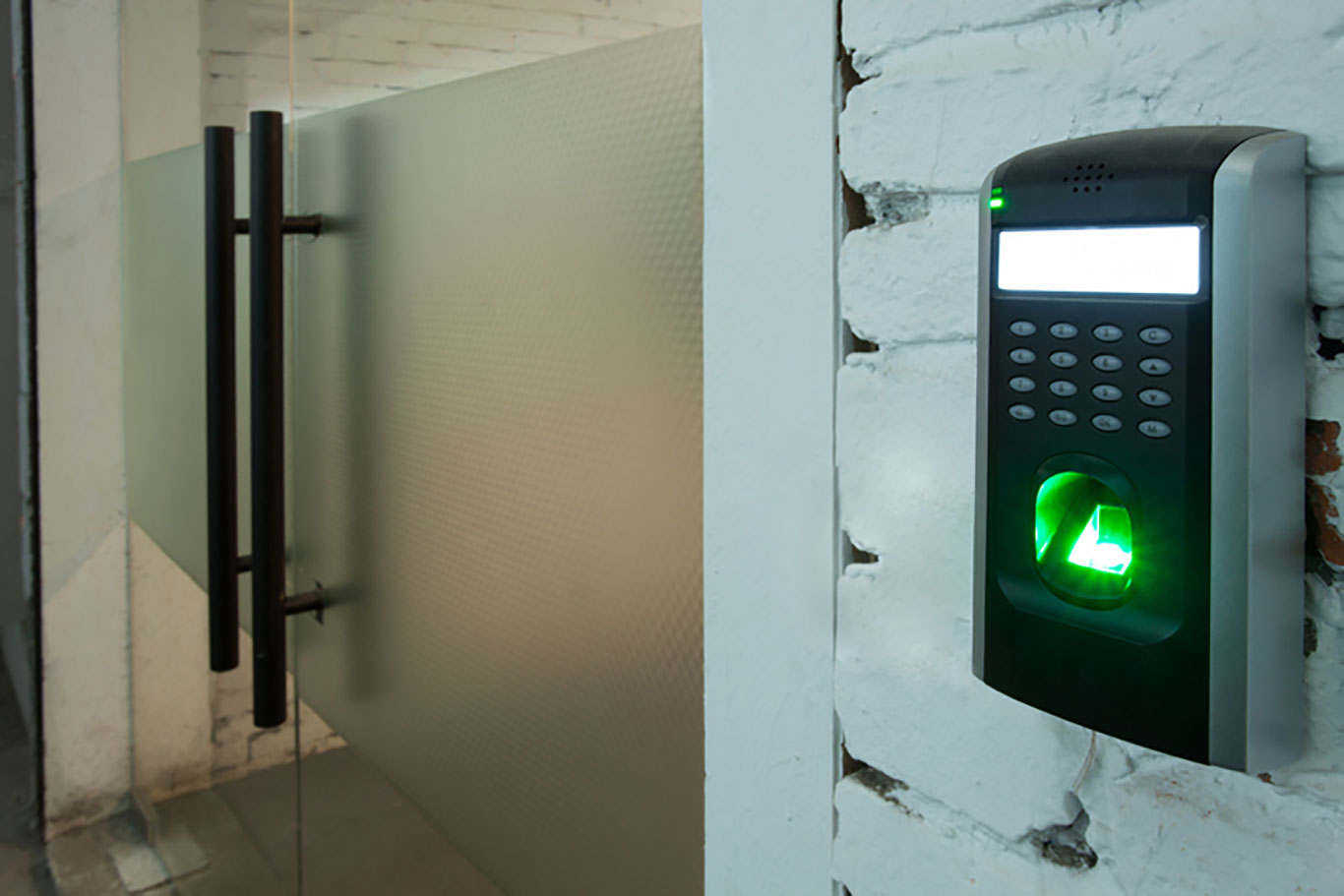 Professional Access Control & Door Entry - Luxco Contracts